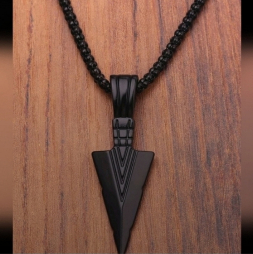 Arrowhead Pendant Necklace Black 18"-22" Chain NEW - Picture 5 of 7
